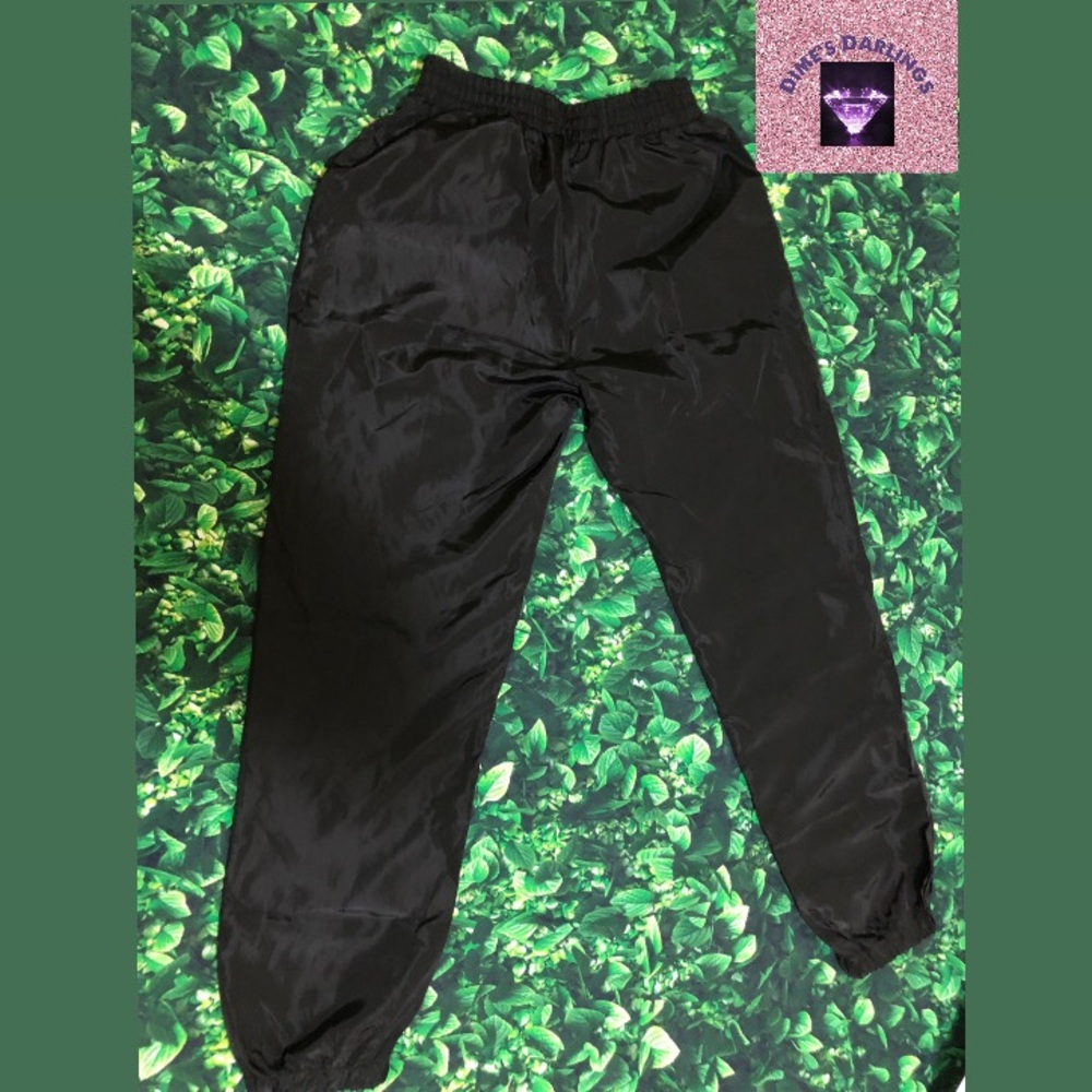 I’m Future Pants - Picture 3 of 5